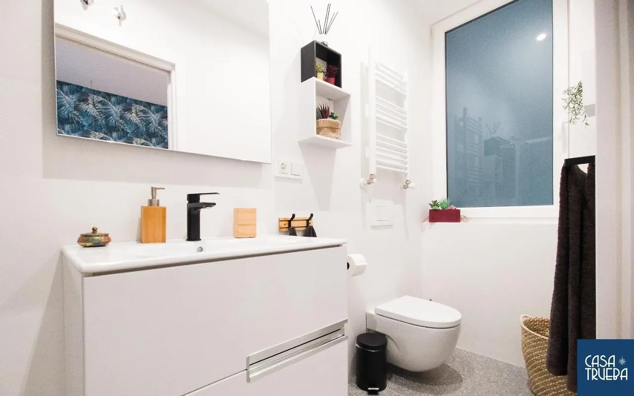 Apartamento Casa Trueba, 3 habitaciones 3 baños, con desayuno San Sebastián España